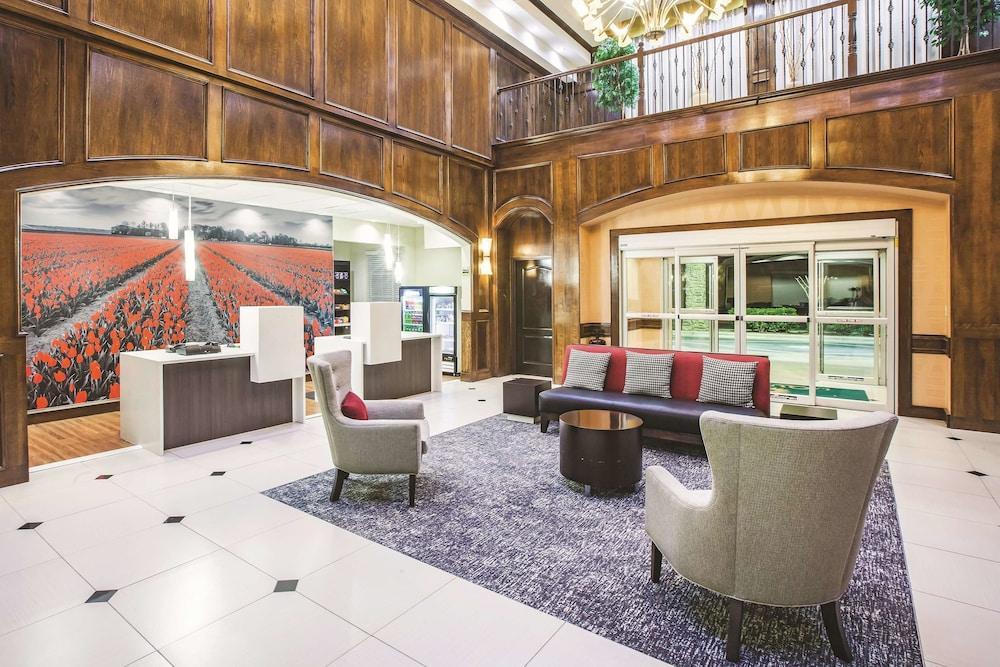 La Quinta By Wyndham Allen At The Village Exteriér fotografie