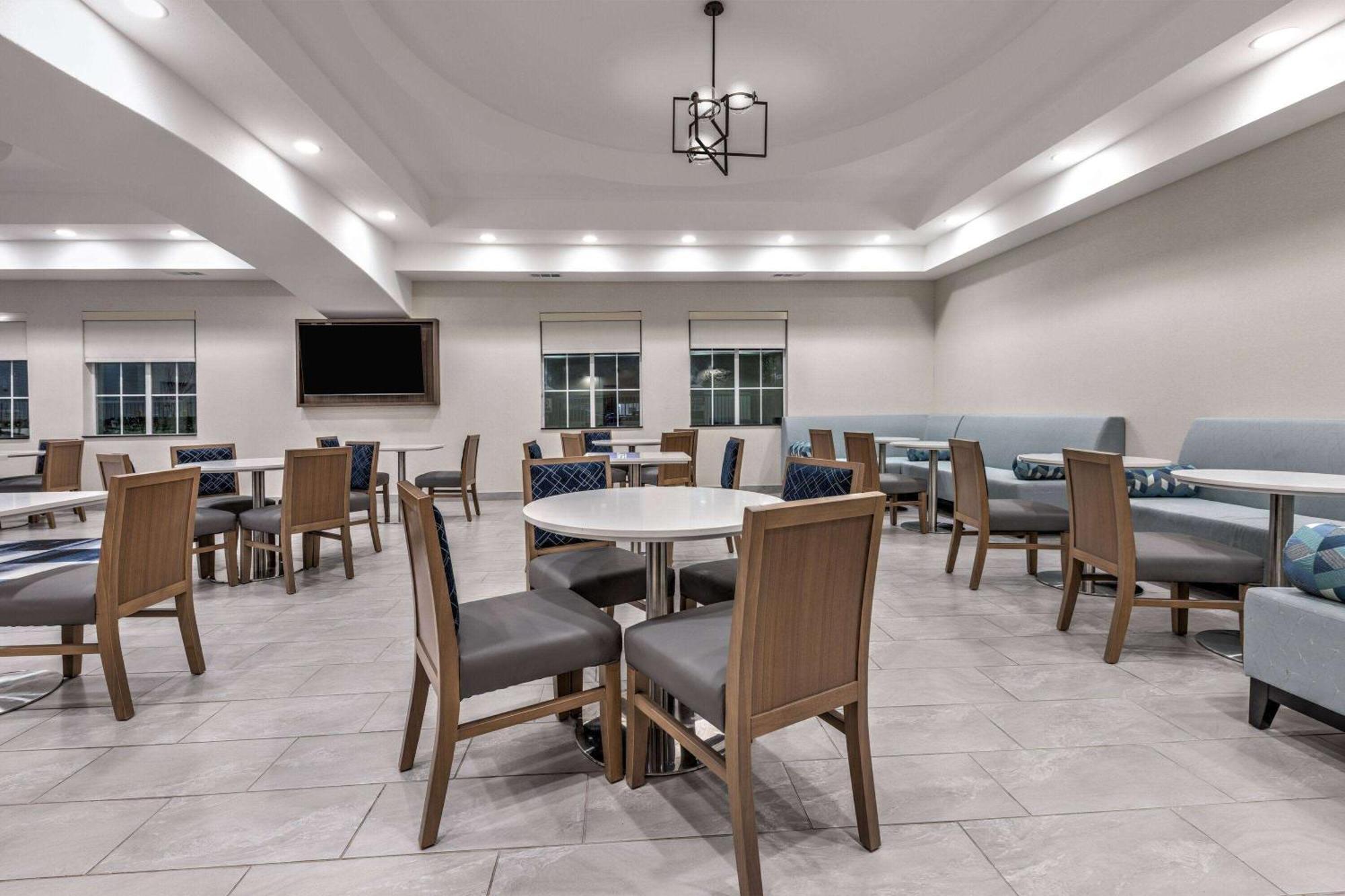La Quinta By Wyndham Allen At The Village Exteriér fotografie