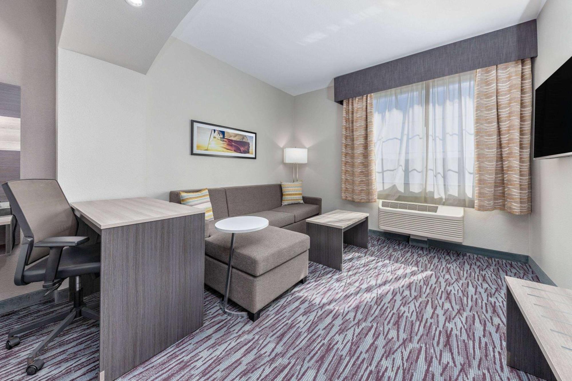 La Quinta By Wyndham Allen At The Village Exteriér fotografie